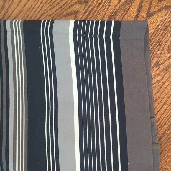 Banana Republic Black and White Stripe Mini Pencil Skirt EUC Sz 8 - Picture 2 of 7